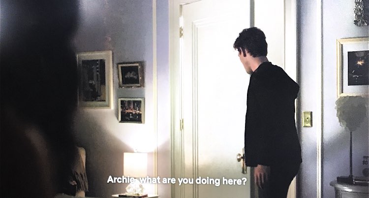 archie continuously checking up on v when he recognises something’s wrong