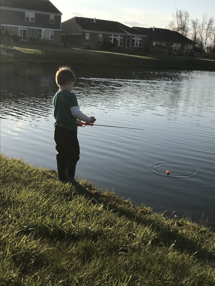 ewalk97's tweet photo. Typical evening during the quarantine...fishing and soaking up the sunshine. #Grateful #EnjoyingEverydayLife https://t.co/W0zYCCBlbK