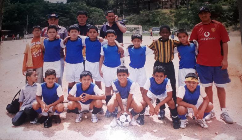 Al principio los sueños parecen imposibles, luego improbables y eventualmente inevitables. 🤩
Donde todo empezaba. 🥺😍
Que la gracia y el favor de Dios nos acompañe 🙏🏾❤️