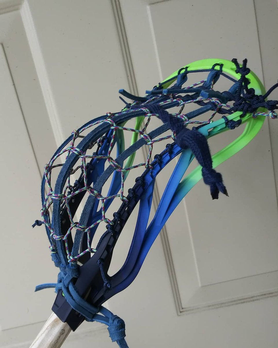 powelllacrosse's tweet photo. Day 6 winner! Big congrats to G.Ready.Lacrosse for his sweet Powell Pioneer II Attack head dye & string job. Love the colors and that the leathers match the dye. Nothing better than a well strung traditional pocket! 10 more winners to go!
#ExploreTheField
#DyeItStringIt https://t.co/vcVD17IhAT