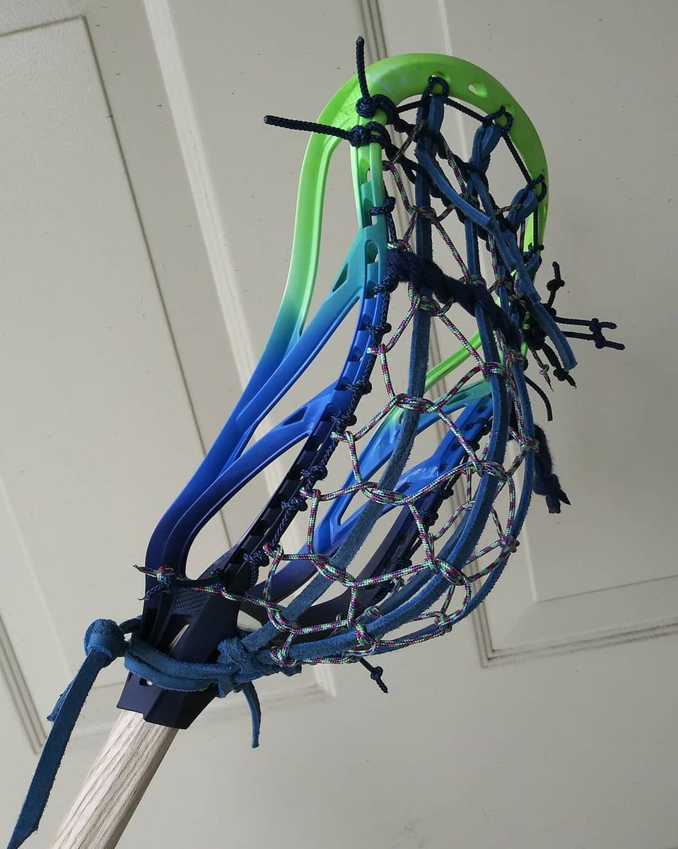 powelllacrosse's tweet photo. Day 6 winner! Big congrats to G.Ready.Lacrosse for his sweet Powell Pioneer II Attack head dye & string job. Love the colors and that the leathers match the dye. Nothing better than a well strung traditional pocket! 10 more winners to go!
#ExploreTheField
#DyeItStringIt https://t.co/vcVD17IhAT