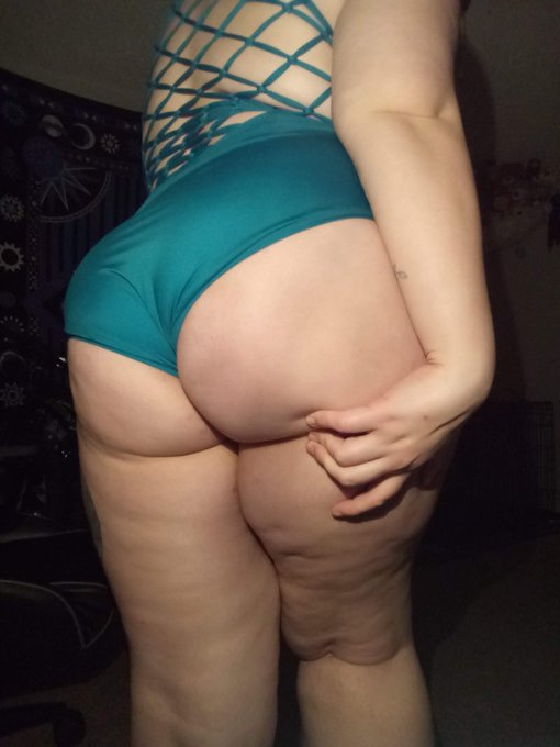 Want my Snapchat?!?!? DM me! 💎💚💎💚 $15 to my cashapp! $cashbabycasey https://t.co/wC4aarC2bo