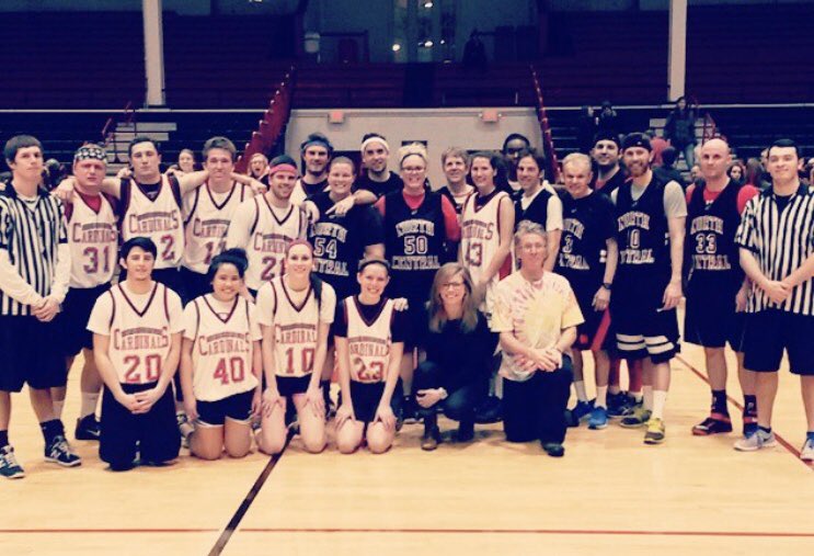 AHol_10's tweet photo. @NCAlumni @nccrecsports Other great memories include learning spikeball and gaga ball, playing in Student vs. Staff basketball games, and meeting my best friends at Late Night Intramurals during welcome week! https://t.co/cfJTNDVe1x