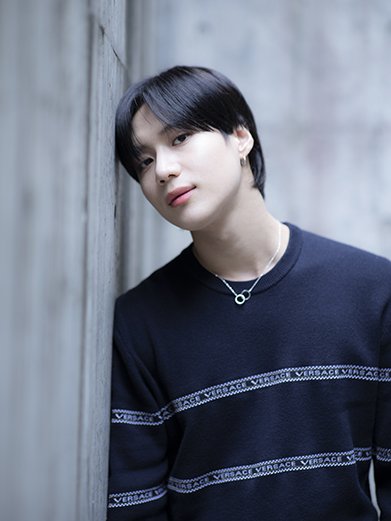 — appreciation of Taemin& #39;s black hair ; a necessary thread ✧!