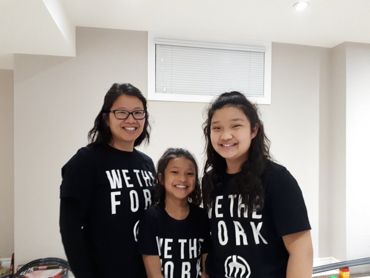 WongMoreira's tweet photo. I may not be at school but spirit day never stops.... It's TWIN DAY!!!!!@HuntingtonRidg1 https://t.co/NEwhumT1vy