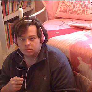 (( just wanna say shoutout to the 10 people that unfollowed me after i said im tired of the toxic high school clique attitude this community has turned into yall really the mvps