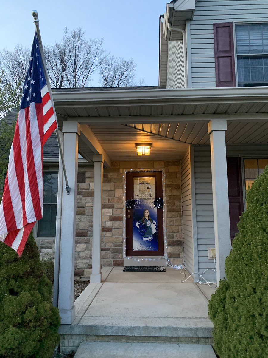 We support our seniors! #WeAreMidview