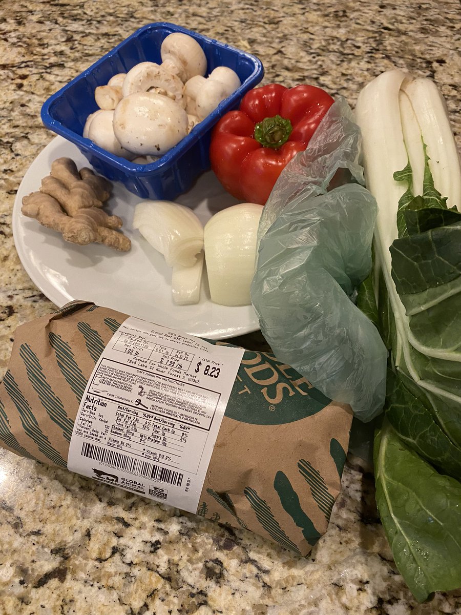 LorenaGasca5's tweet photo. I forgot how happy cooking makes me! On a much needed day off, I cooked! And cooked! #MotivationMonday @CCAS_NEIU @ChicagoGEARUP https://t.co/EiSrwzaGE1