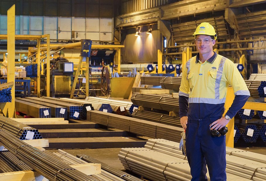 NZHERA's tweet photo. Calling all Engineering Graduates! #NZsteel is on the hunt for anyone who specialised in Chemical Materials, Mechanical, Electrical or Mechatronics Engineering to apply for their 2021 Graduate Programme which opens 20 April till 10 May 2020. #careerpathway https://t.co/BgargxU0hQ https://t.co/icYtn7tCR7