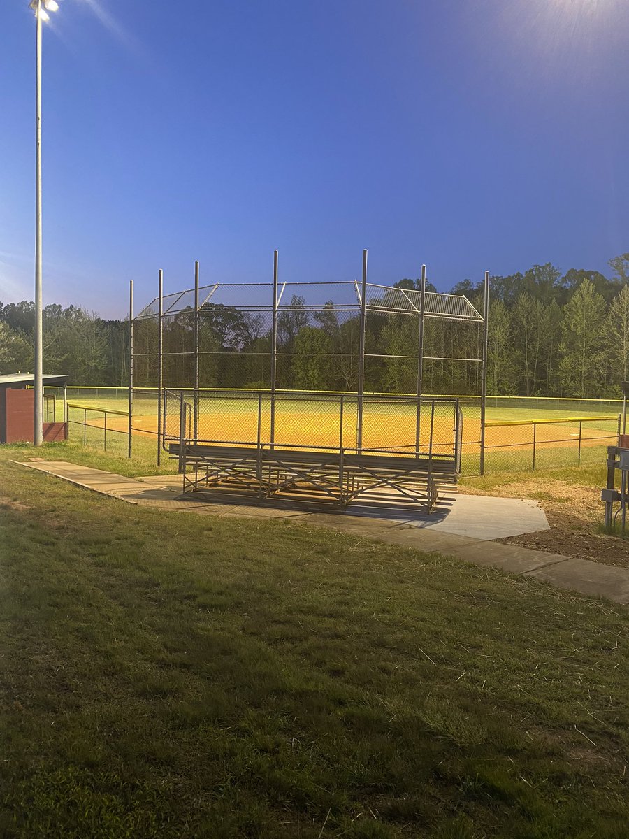 atkins_softball's tweet photo. We love our Seniors #2020 #Wsfcsstrong #CamelPride 🥎🐪 https://t.co/LPzwhtglC8