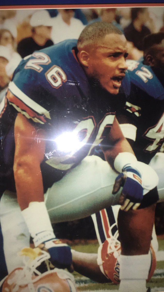 joun_tre's tweet photo. #MotivationMonday Sight is what you see with your eyes, vision is what you you see with your mind.-Robert Kiyosaki Thank you to my cousin Myrick Anderson for all his hard work and dedication on and off the field. You were once a Walton Braves player that had a vision of going SEC https://t.co/TdiX321dRf