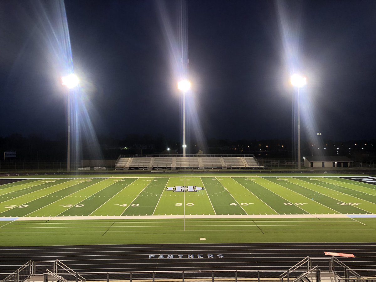 HDarbyAthletics's tweet photo. Thank you @Hilliard_Darby 2020 seniors! #PantherNation https://t.co/2HUR5SY7y2
