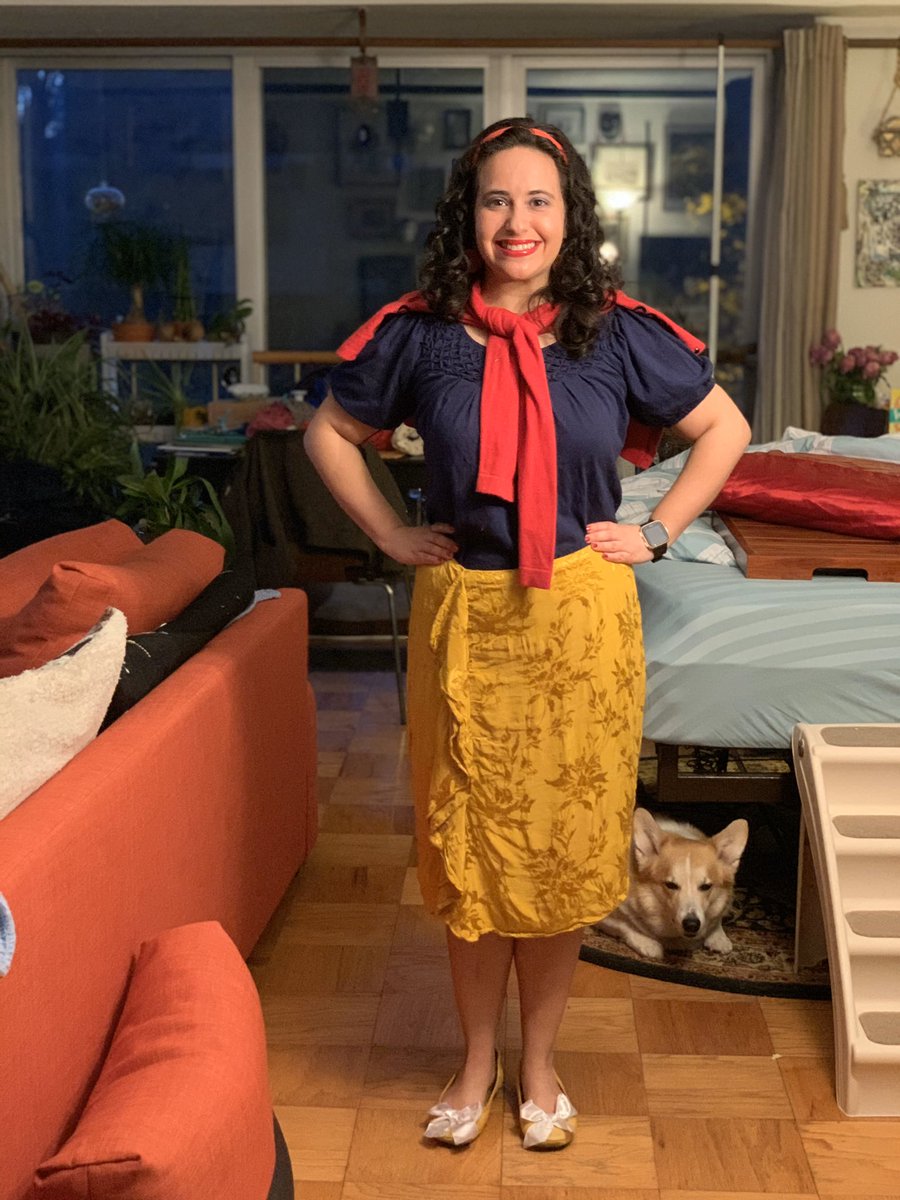 cheriemorte's tweet photo. My Florida girls &amp; I were supposed to be at Disney this weekend, so instead we surprised each other with #DapperDayAtHome outfits (*cough* a day late). Made Snow White out of what I had in my closet &amp; it was a lovely, charming end to an otherwise rough day. 😊🍎 #DisneyBound https://t.co/qzqhQNQ54V
