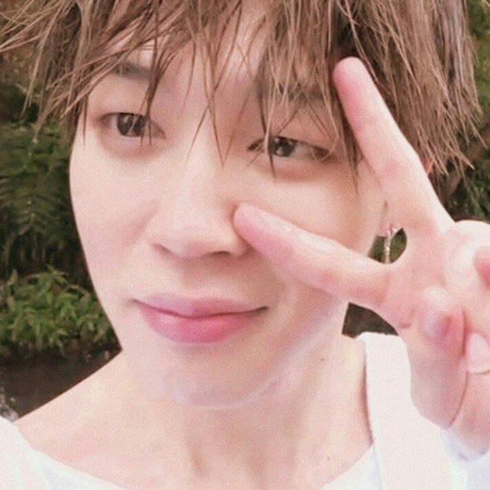no i& #39;m not obsessed with jimin, but i& #39;m in love with him