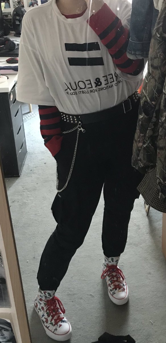 YESS amazing red black white my fav color combination and MY DINOSAUR SHOES yes i love them 10/10