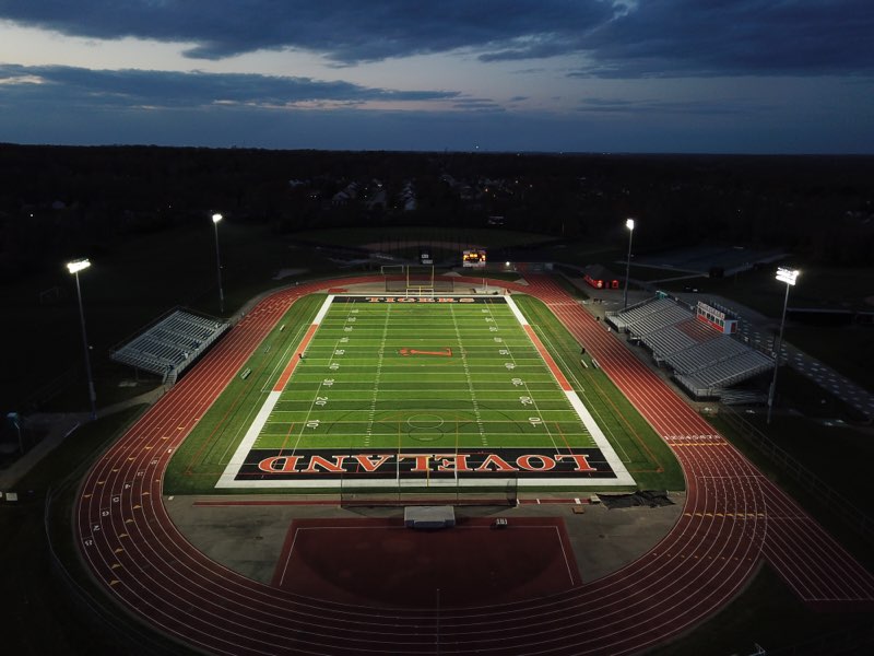 LovTigers_AD's tweet photo. In honor of our Spring Athletes and Class of 2020.  These lights are on for you this evening.  We appreciate all your dedication and commitment.   We miss you ALL!  Forever, Go Tigers! https://t.co/FlTHwoiYsi