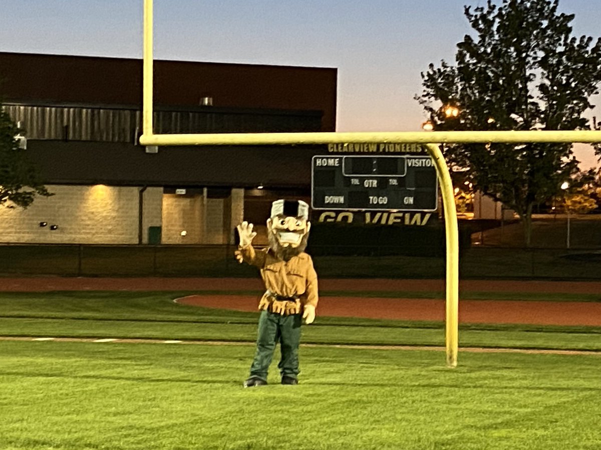 viewathletics's tweet photo. Dear Clearview Community, Staff, &amp; Students (especially our Seniors), We miss you all VERY MUCH &amp; want you to know we are thinking of you!! Stay healthy &amp; strong! We turned the lights on tonight @ 8:20 PM (2020 hours) &amp; left them on for 20 mins in honor of you all!! GO VIEW!!! https://t.co/CArsGmIkT0