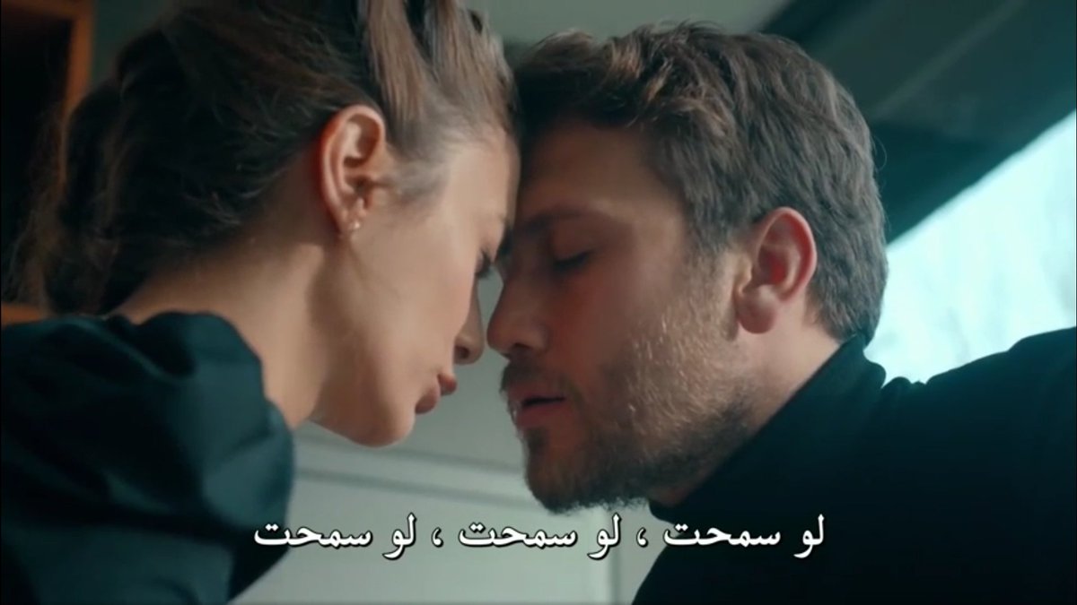 Even after the kiss y was still under the effect of the feelings he got,he was trying To Feel efsun breath,he closed his eyes,put his forehead on efsun forehead while his mouth was like longing for another kiss  #cukur  #EfYam +++