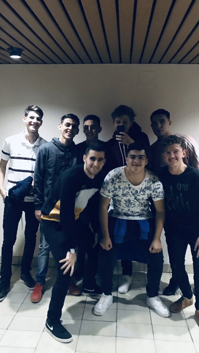 OUTOCLM's tweet photo. Lm❤️ https://t.co/upR1HBrqz4