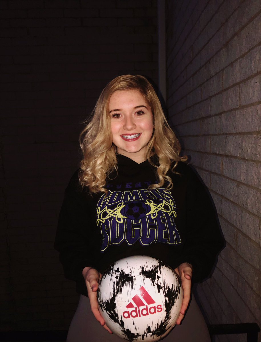CoventryGirls's tweet photo. Our very own upcoming sophomore, Olivia, has also demonstrated her support for digital spirit day! You rock!
#CometStrong #YesOn8 https://t.co/K2GC1cUAv3