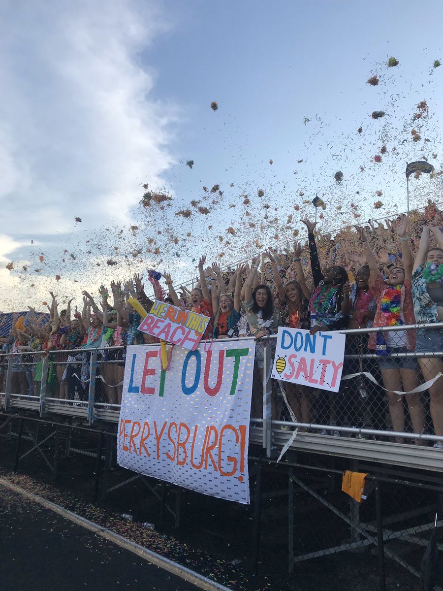 a_bby_r's tweet photo. gonna miss senior year, but especially @TheNationWHS 💛💙 https://t.co/ExT5oFWF1Y