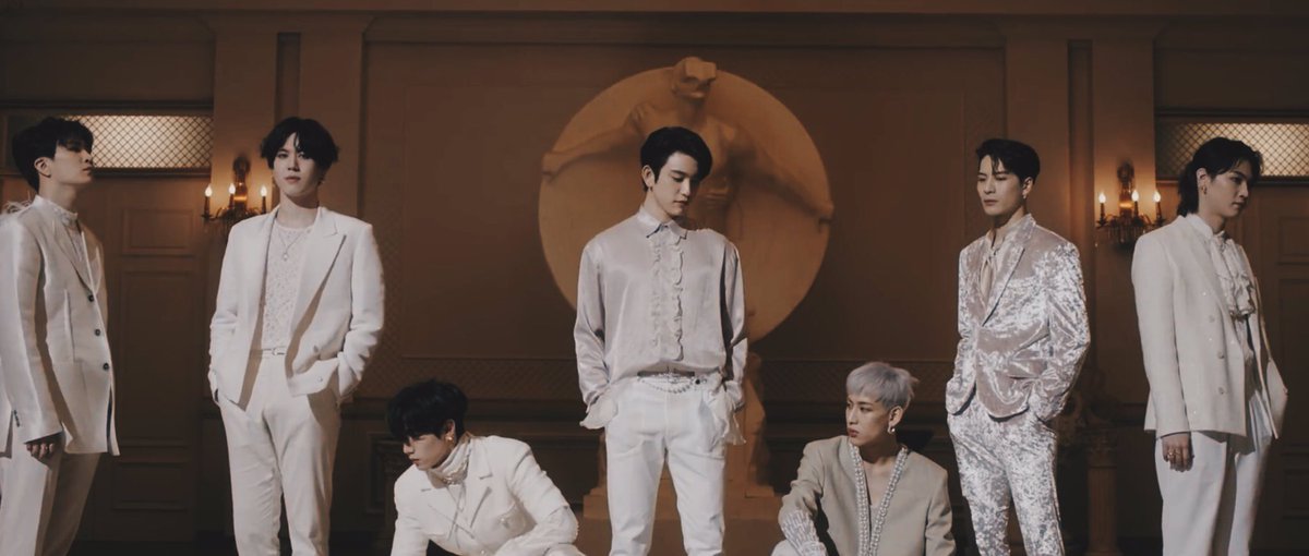 ☾ Not By The Moon (2020) and Romeo and Juliet (1968) parallels : a thread  #GOT7_DYE    #GOT7_NOTBYTHEMOON  