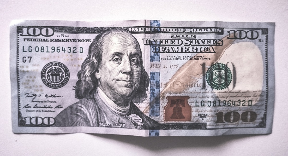 theflowplatform's tweet image. Let's play a game.
Count every meeting during which no decisions were made.
Throw $ 100 into the trashcan for each.
Stupid? Sure it is. So stop it!
Instead of useless meetings, focus on real action. See how: private-beta.flowplatform.io
#flowplatform #productdevelopment