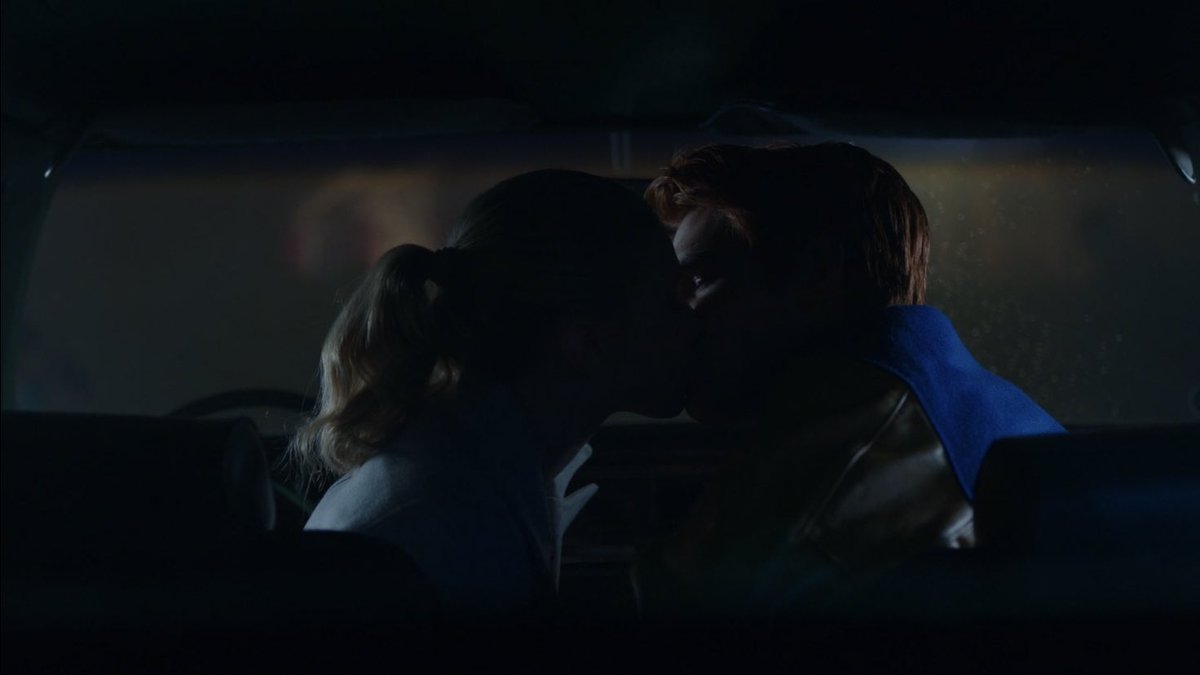3. they have undeniable feelings for/attraction towards each other.they always turn to each other after hard situations. their feelings always seem to resurface when they are alone. (ex: car kiss, fake dating, 4x17)