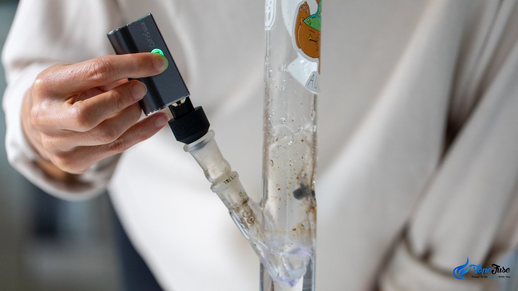 vapefuse's tweet image. DabCap Water Pipe Adapter

Read more 👉 lttr.ai/PilU

#DabCap #Vaporizer #VapingTips #BongAdapter