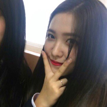 Yeri promoting after class. Look at her wearing her uniform 