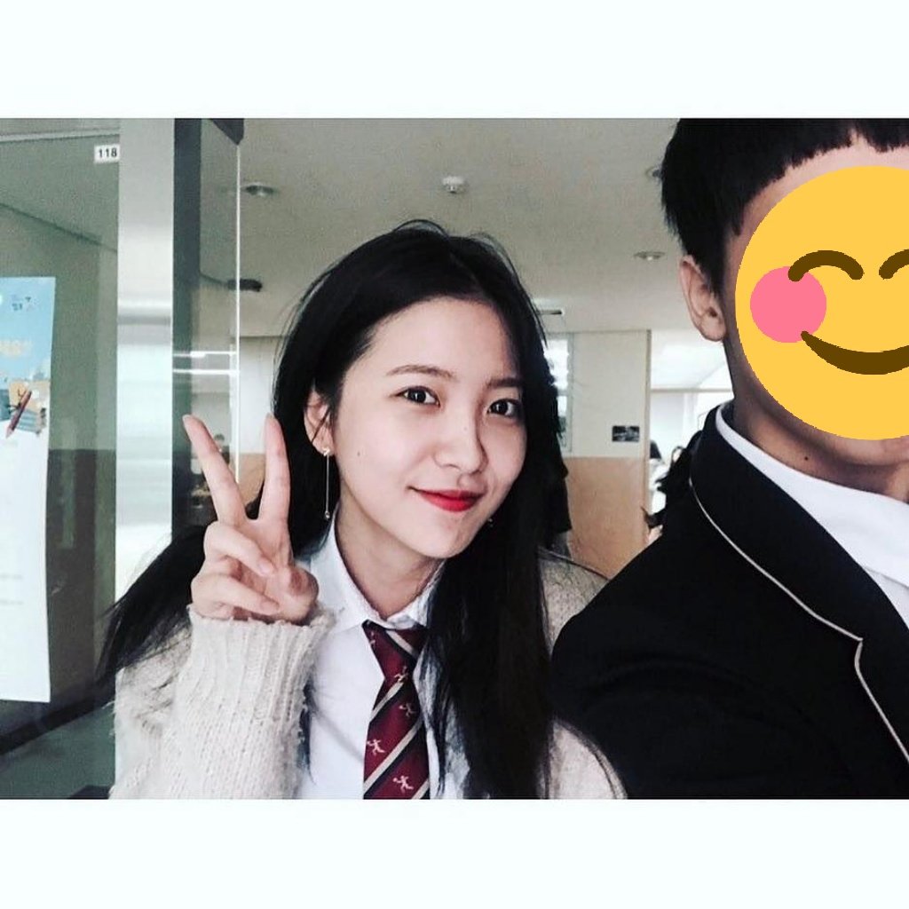 Yeri saying have a nice day 