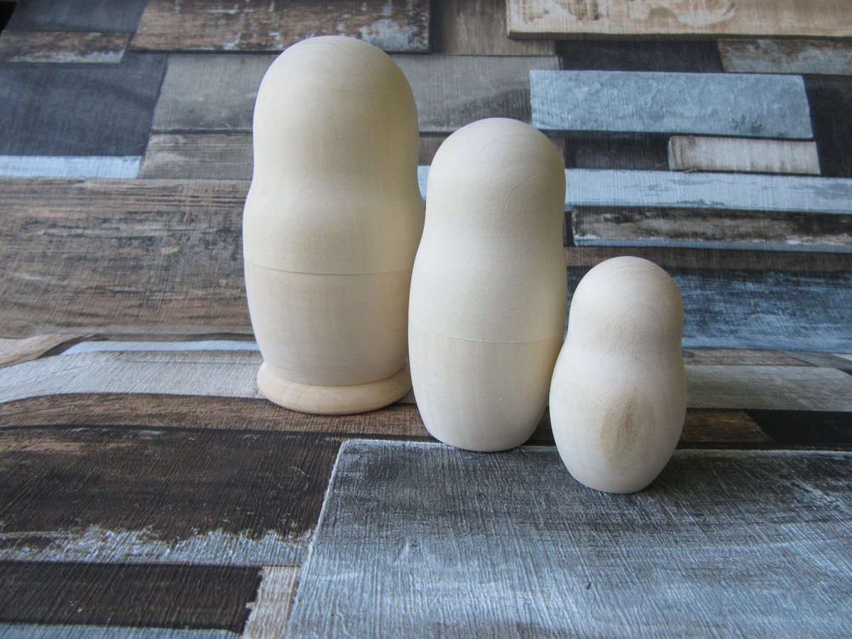 Dushing Russian Matryoshka Blank Nesting dolls paint your own set of 5