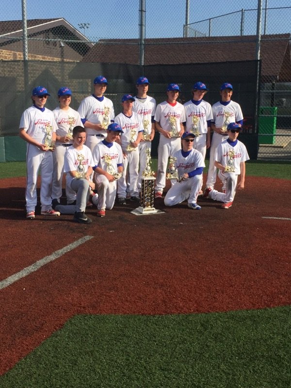Jeffstultz33's tweet photo. 2020 Senior Class!  Alot of great baseball memories with these guys! https://t.co/T4i03M9ksQ