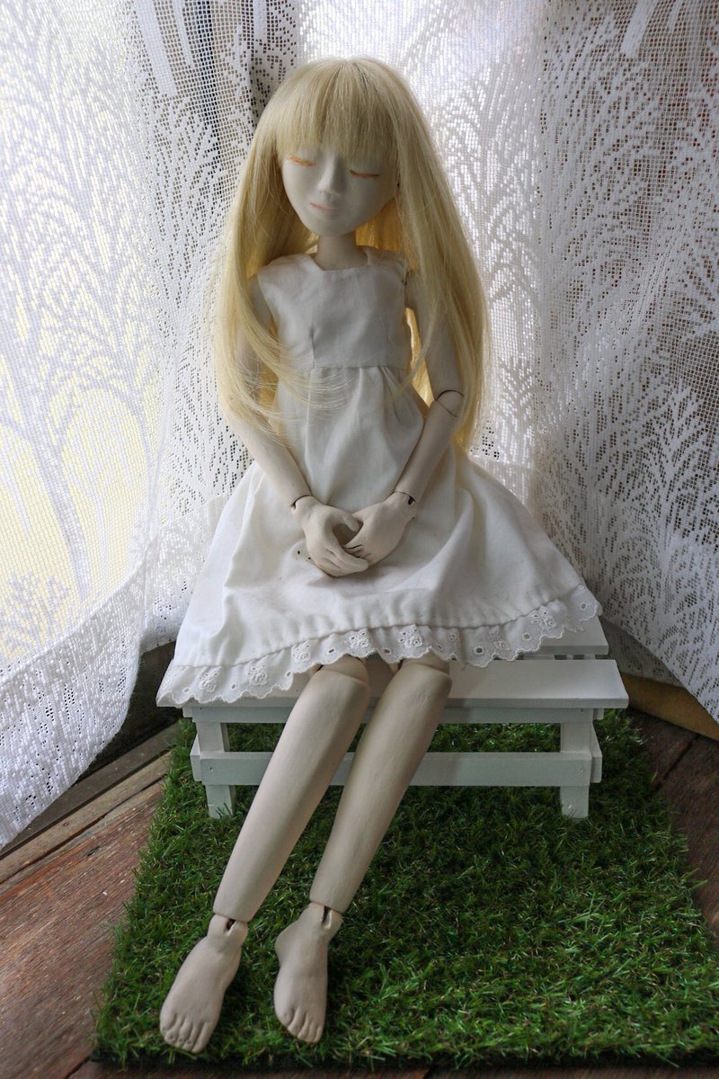 みき ちなみにこの双子 イラストとお人形の双子ちゃんです Toyomasumiki作品集 イラスト 人形 ドール 球体関節人形 水彩 色鉛筆