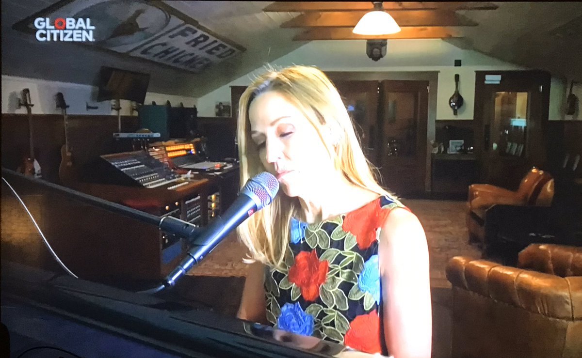 TheBitterTender's tweet photo. I’ve never felt more connected to @SherylCrow than I do now during this #GlobalCitizen concert. She is my whole #mood with a #FriedChicken banner on her wall.
#coronavirus #COVID19 #FatKid https://t.co/zkCWCH4TWn
