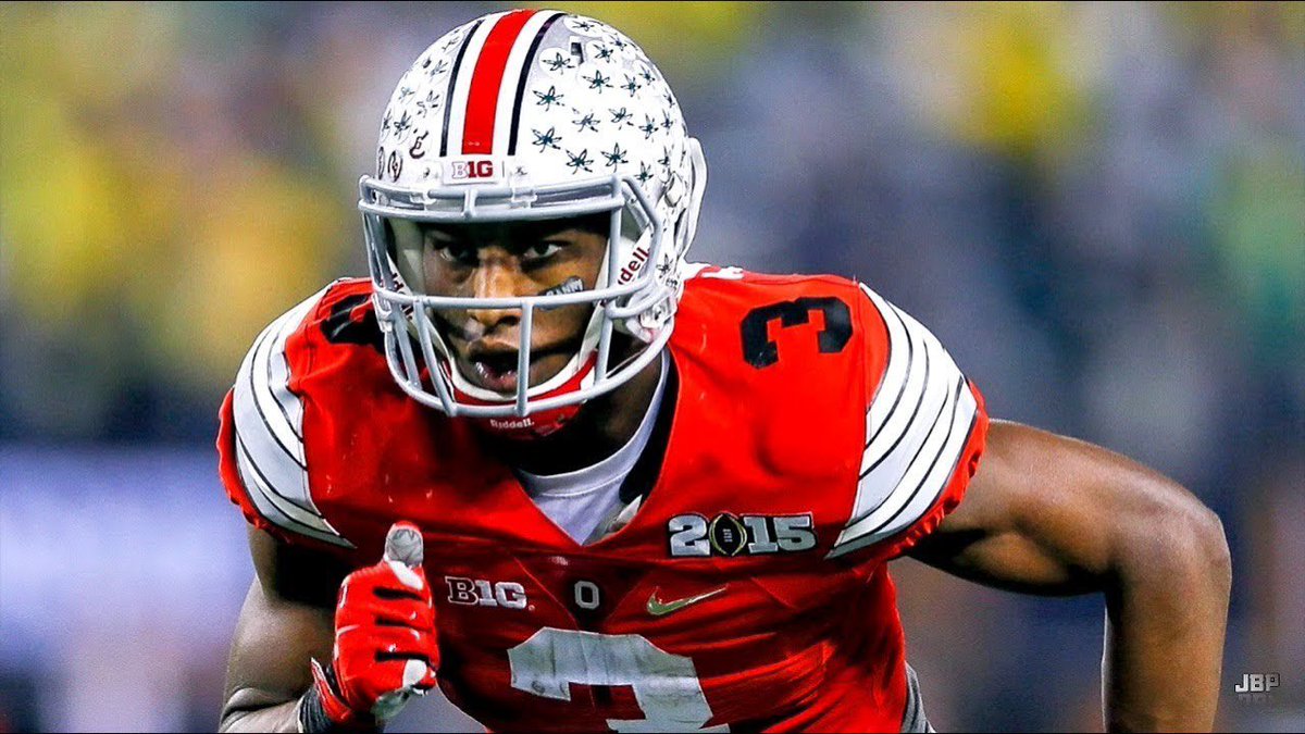 WritehookDFS's tweet image. The 2015 Ohio State roster was CRAZY 

Michael Thomas
Ezekiel Elliott
Joey Bosa
Joe Burrow
Eli Apple
Curtis Samuel
Braxton Miller
Parris Campbell
Terry McLaurin
Marshon Lattimore 
Raekwon McMillan
Sam Hubbard
Gareon Conley
Cardale Jones
Denzel Ward 
Jerome Baker
Malik Hooker