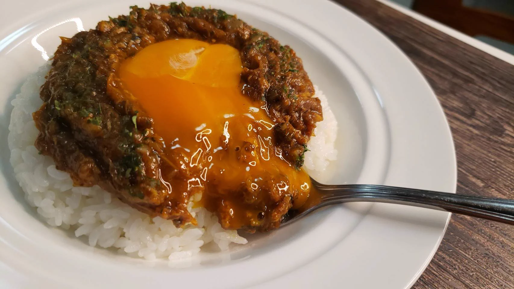 水を使う必要なし！？「無水サバ缶キーマカレー」の作り方！