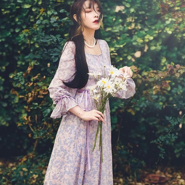 Manusmachina 紫陽花色コルセットワンピース T Co Qmomhonr6v 紫陽花色のコルセット ワンピース 艶やかで美しいその姿に見惚れてしまう 程よい丈感が清楚さを演出してくれます 可憐な雰囲気を纏ったワンピースを思う存分楽しんでみて T