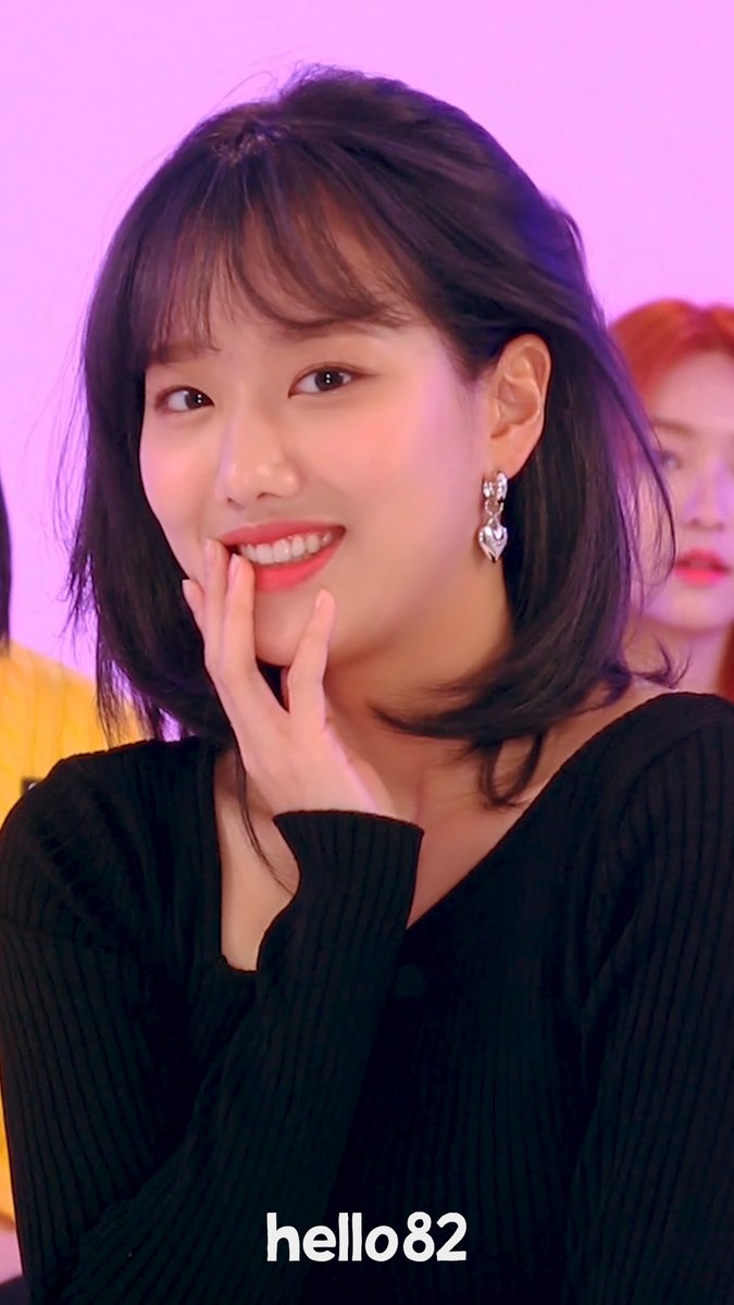 hello82official's tweet photo. [🎬] This will be the one and only interview of @APRIL_DSPmedia going innocent &amp; wild at the same time 😂♥️ 
Set your alarms! 
⏰April 22nd, 8PM KST 
➡️ https://t.co/ivmnPG4UoH

#hello82 #APRIL #APRILxhello82 #QuestionParade_APRIL https://t.co/kwKeehFNXl