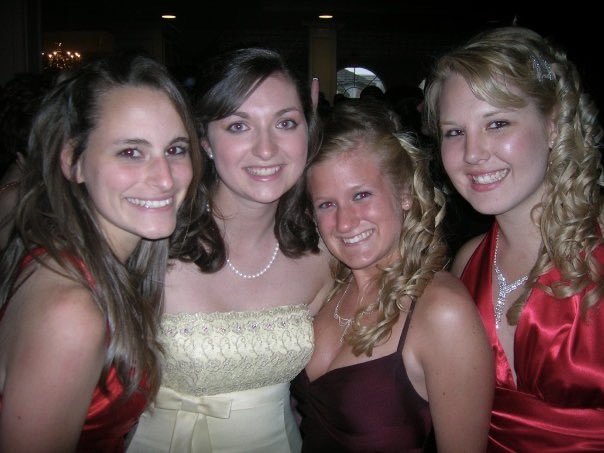 Omg remember this <a href="/deenappi/">Deidre Nicole</a> 😭 senior prom ‘08!!