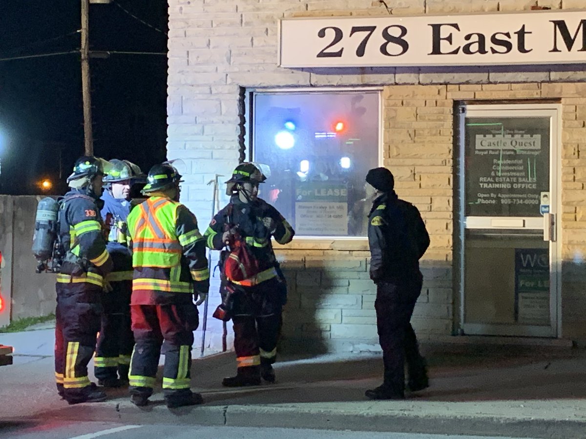 <a href="/WPFFA_481/">Welland Firefighters L481 🇨🇦</a> <a href="/EckhartAdam/">Adam Eckhart - account not monitored</a> <a href="/FCWFES/">FIRE CHIEF, WELLAND</a> on scene of a minor issue on East Main St in Welland.  Crews responded to a report of smoke on the second floor of a multi apartment dwelling. Crews quickly found the issue and are taking care of the issue.  Crews clearing smoke.