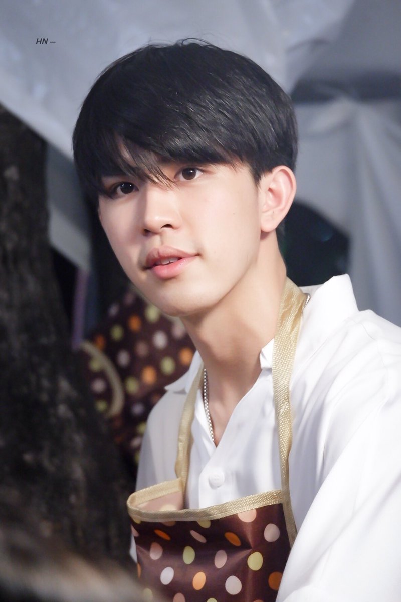 XIUMINFROZE9's tweet image. "ทำไมต้องรักคนนี้ฉันก็ไม่รู้
อยู่มาตั้งนานไม่เคยมีใครทำฉันเสียอาการได้มากเท่าเธออีกแล้ว"

#saveG #savesaisawat