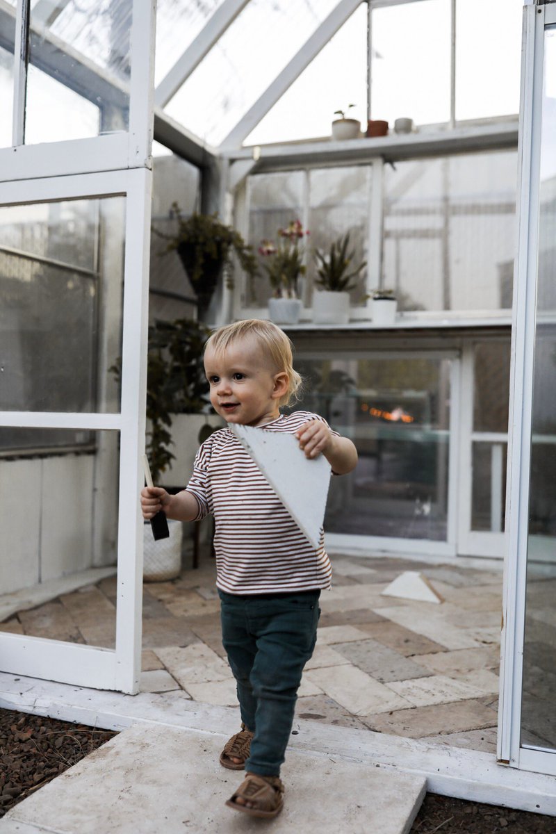 chelseabird's tweet photo. It’s official, we have a mini @citizenhd on our hands! 🛠🧰 #acegoodson #phoenixblogger #greenhouse https://t.co/ZZFziqkYa6