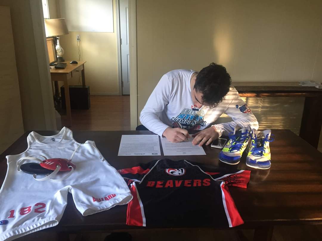 BrawlinBeavers's tweet photo. Congrats Eli Nicholson on signing your LOI to @CorbanWrestling! We are so proud of you. You are proof that if you work you tail off that only positive things can happen. You wanted to wrestle at the next level and now you will have that opportunity! https://t.co/B0qWauehAE