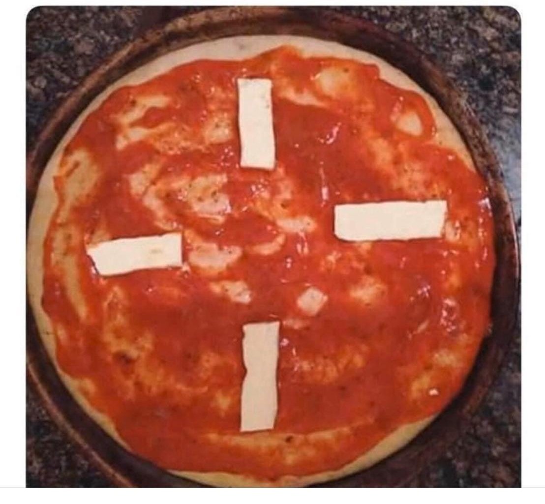 PATZI73's tweet photo. @NashBaptiste Spoiler: Mañana será la pizza de 4 quesos de Anahi. https://t.co/tmgYrumzLA