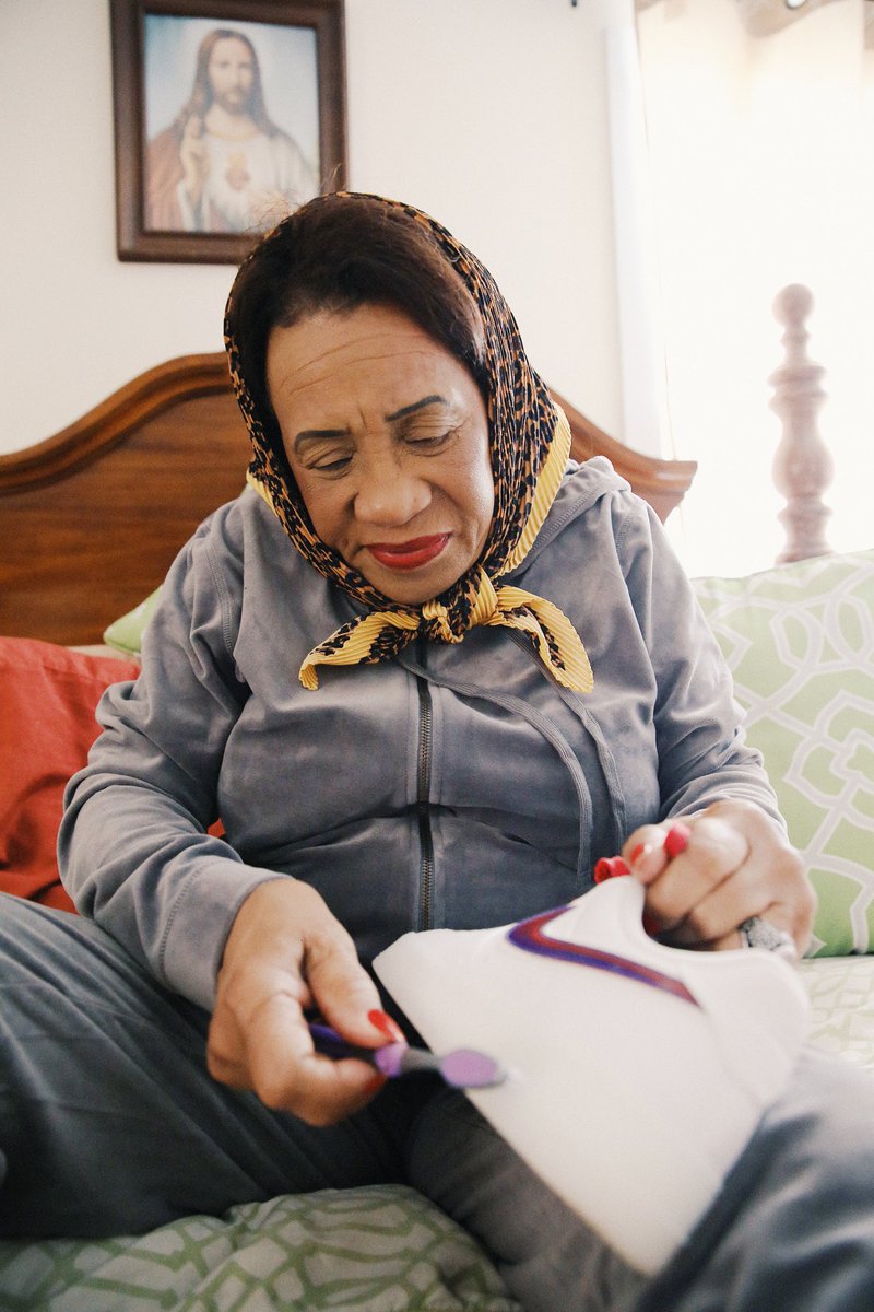 JVELOZZ's tweet image. My grandma always tells me how she wish had images of herself growing up in Dominican Republic. I believe it’s my duty to just flood her with images every moment I get! That’s another reason I chose to shoot her for my @Nike campaign in 2018.