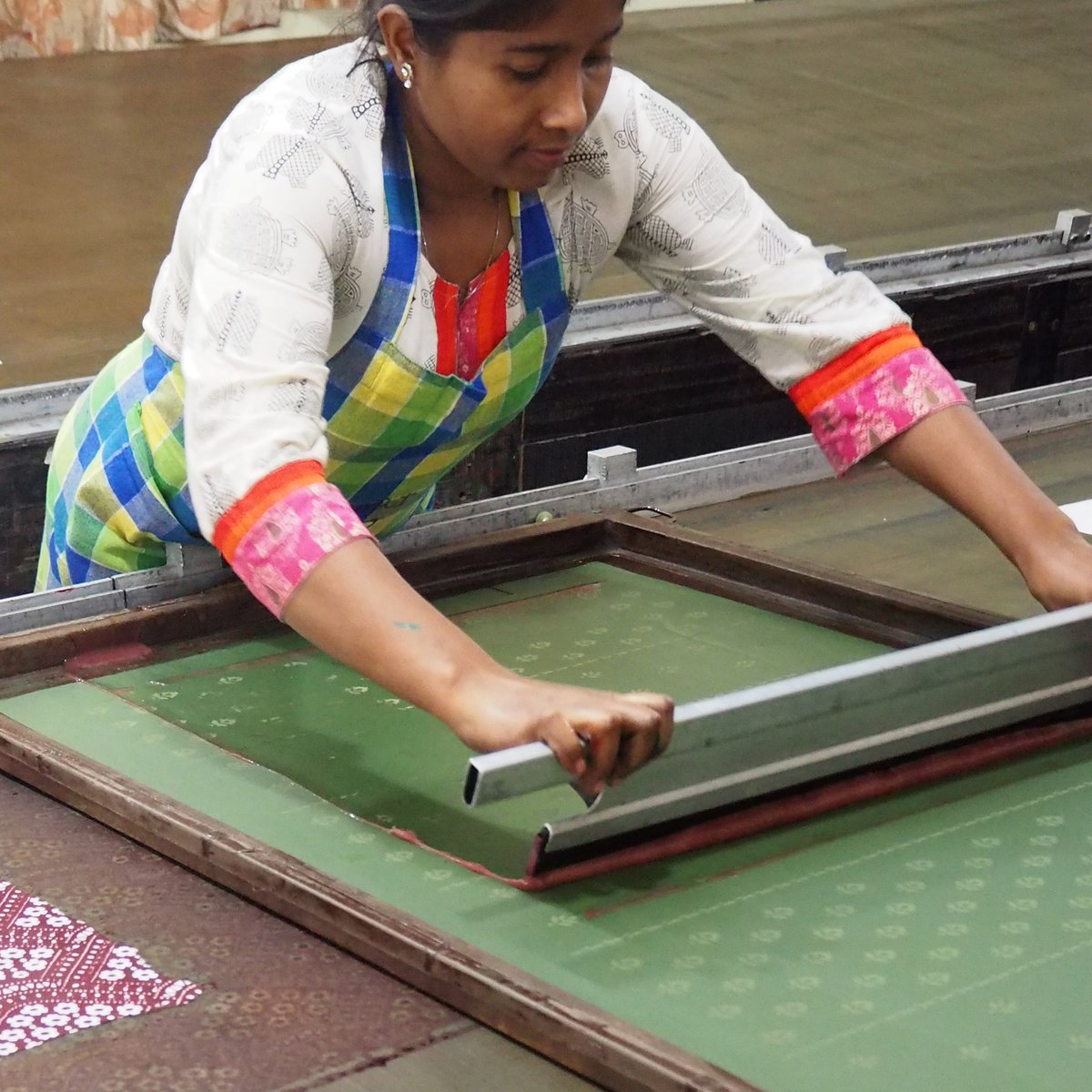 Our impact partners provide women with a safe place to work, training in an employable skill and provides the opportunity for independent earnings. Proudly screen printed in India. Lovingly made in London. #ethicalfashion