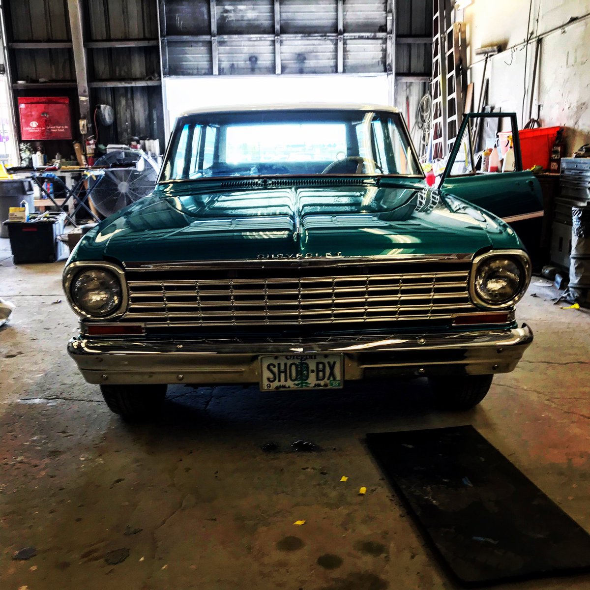ElizabethMeadow's tweet photo. It’s gettin there ! @willisbitchin #CoronaLockdown #novawagon #Chevrolet #63nova https://t.co/v9KLNTSVB2