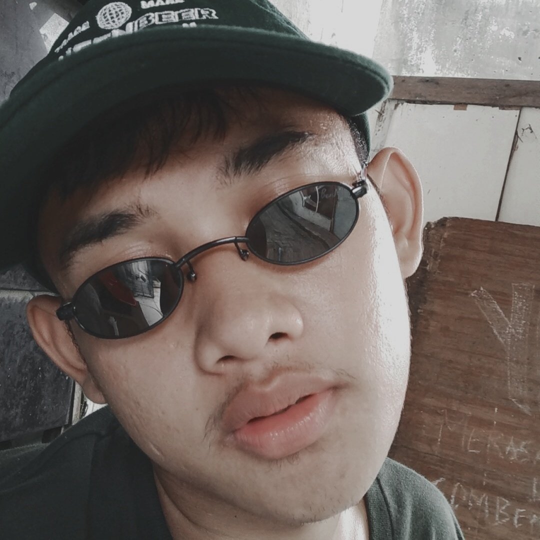 Muhamma76181013's tweet photo. #FotoProfilBaru #wfh2020 https://t.co/o7R4mFqEnf