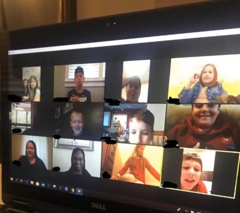 SpringfieldES1's tweet image. Mrs. Jaime and Mrs. Yolanda enjoyed hosting Zoom meetings with their classes! They were so excited to see their students. They miss them so much. 💙🐾💙
#itsagreatdaytobeabulldog